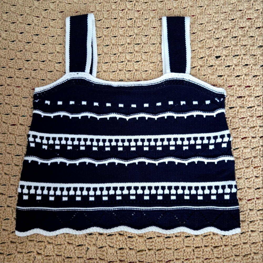 entro Navy Blue & White Crocheted Cropped Top S